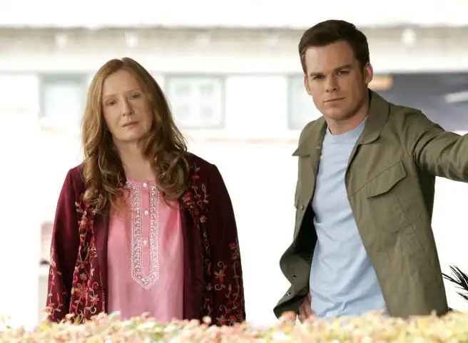 سریال Six Feet Under